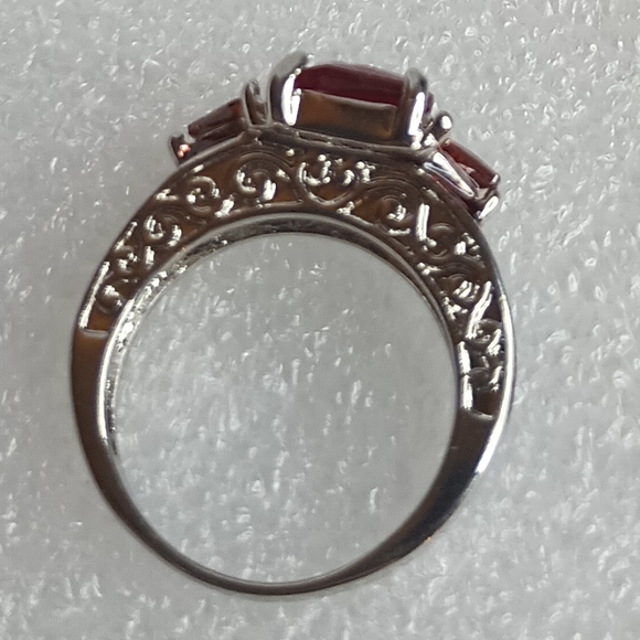 🎄Unique Red Zircon Stone Ring - Picture 17 of 17